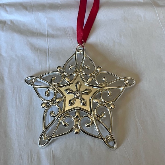 Lenox Ornament - Picture 3 of 5